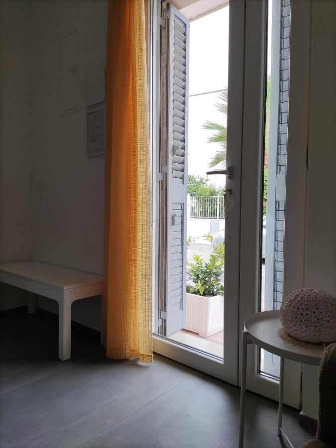Апартаменты V&V Tourist Lease Савеллетри Экстерьер фото